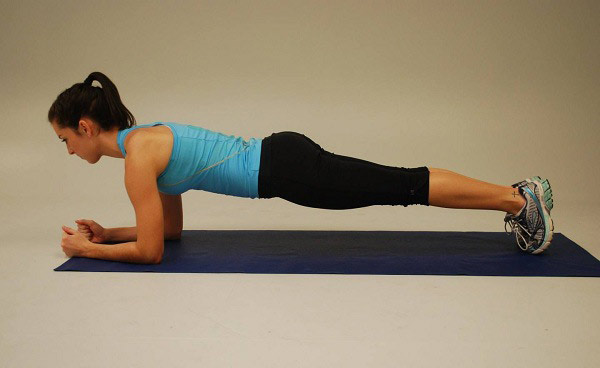 Plank giảm mỡ bụng