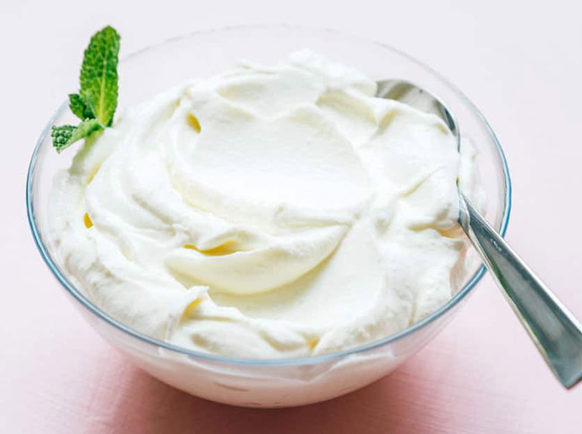 Greek yogurt chứa hàm lượng protein và dinh dưỡng cao
