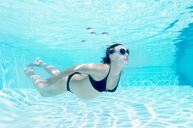 Đi bơi khi mang thai cần lưu ý những gì