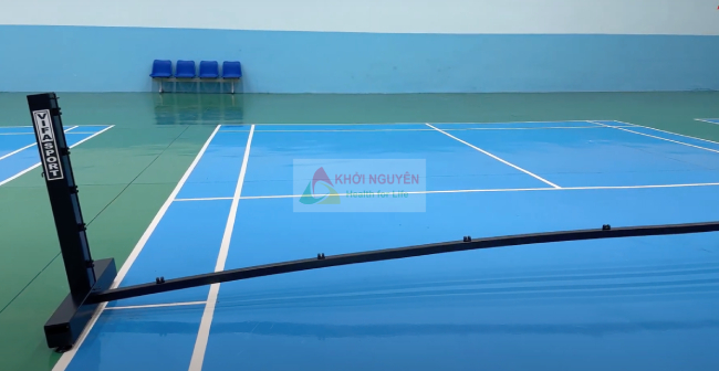 Lắp đặt trụ Pickleball